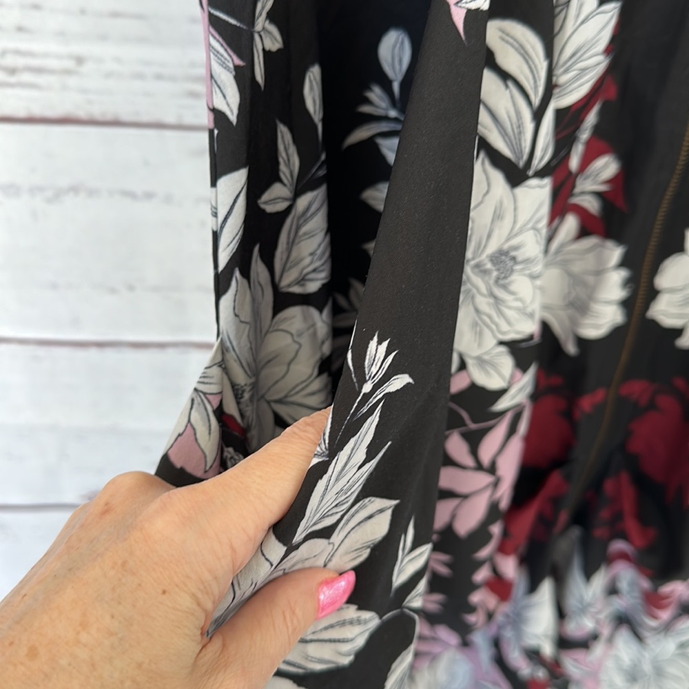 City Chic Floral Zip-Front Black & Pink Dress - Picture 7 of 8